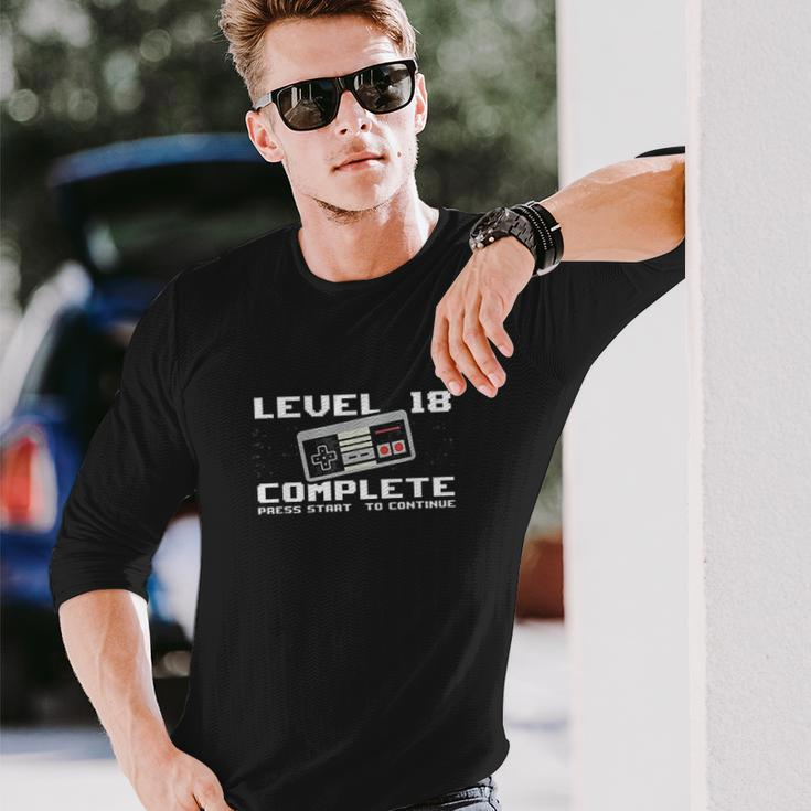 Level 18 Complete 2004 18 Years Old Gamer 18Th Birthday Men Women Long Sleeve T-Shirt T-shirt Graphic Print Gifts for Him