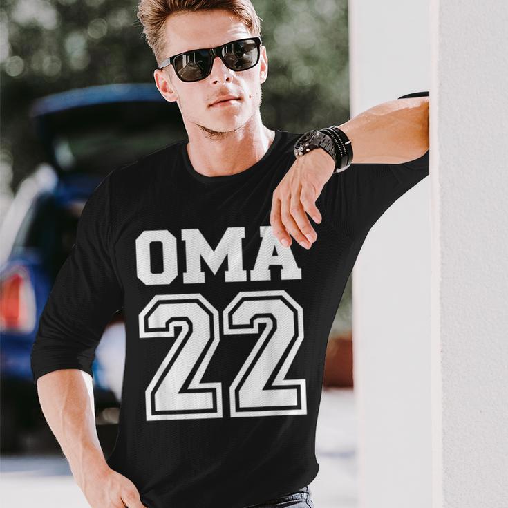 Oma 2022 Schwangerschaft Verkünden V2 Langarmshirts Geschenke für Ihn