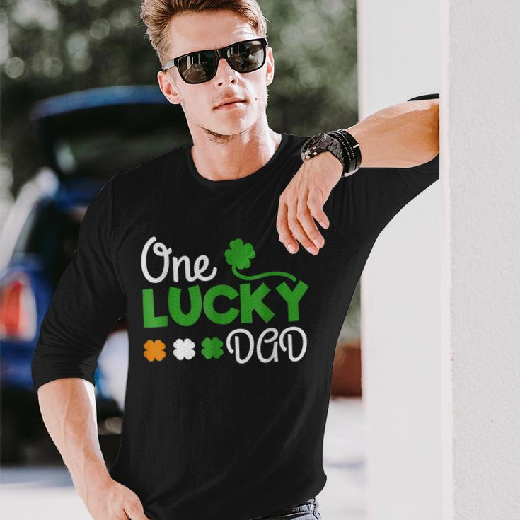 One Lucky Dad St Patricks Day Pregnancy Announcemen Long Sleeve T-Shirt Gifts for Him