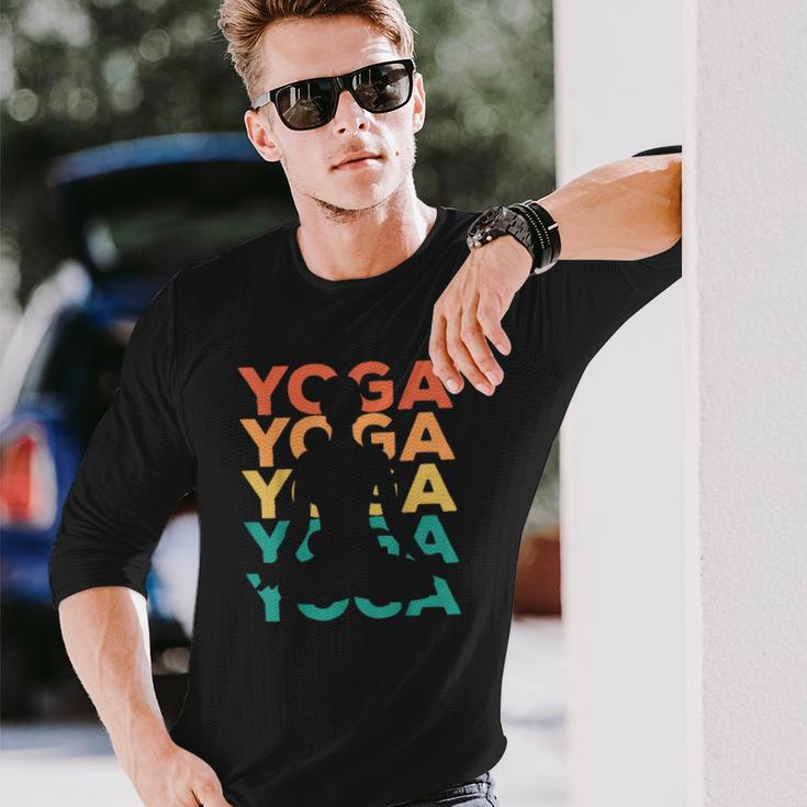 Retro Yoga Poses Langarmshirts, Farbenfrohes Design für Yoga-Liebhaber Geschenke für Ihn