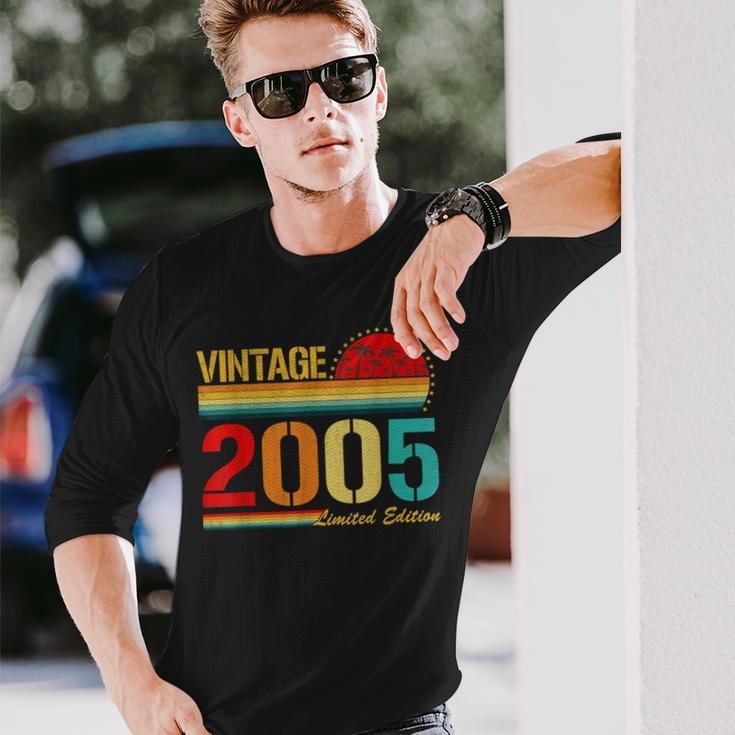 Vintage Born In 2005 Birthday Year Party Wedding Anniversary Long Sleeve T-Shirt Gifts for Him