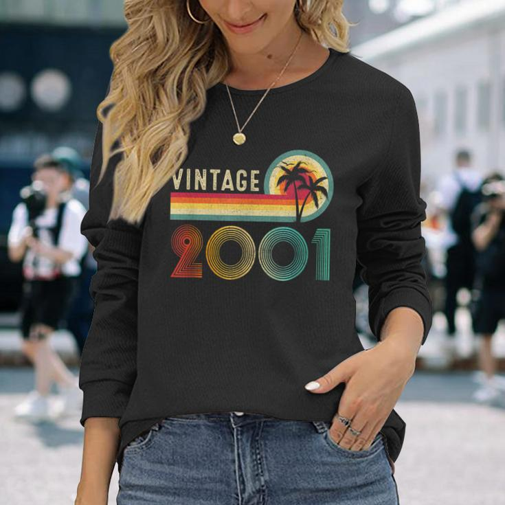 22 Year Old Gifts Vintage Born In 2001 22Nd Birthday Retro Men Women Long Sleeve T-shirt Graphic Print Unisex Gifts for Her