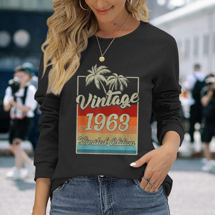 60 Year Old Vintage 1963 Limited Edition 60Th Birthday Retro Men Women Long Sleeve T-shirt Graphic Print Unisex Gifts for Her