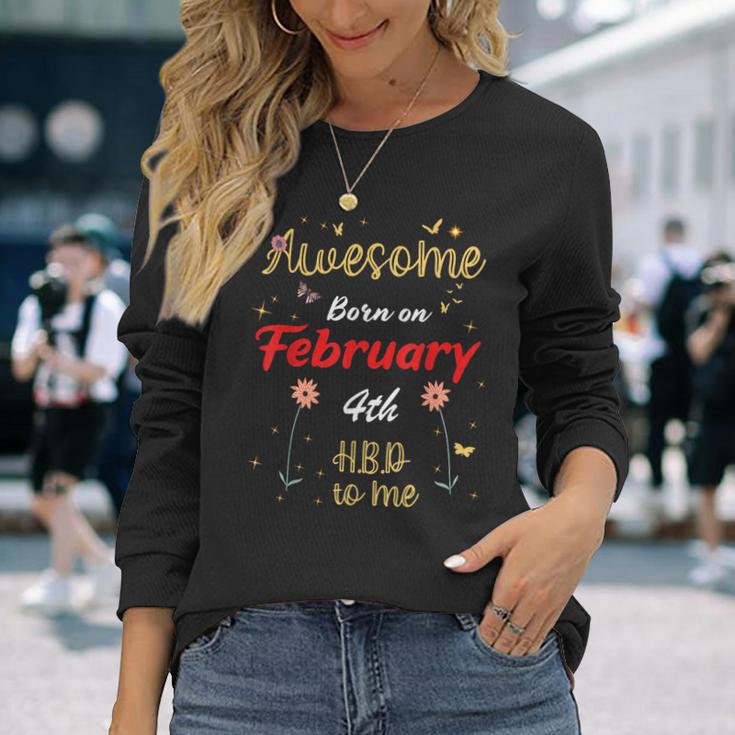 Awesome Born On Februar 4 Geburtstag Niedliche Blumen Februar Langarmshirts Geschenke für Sie