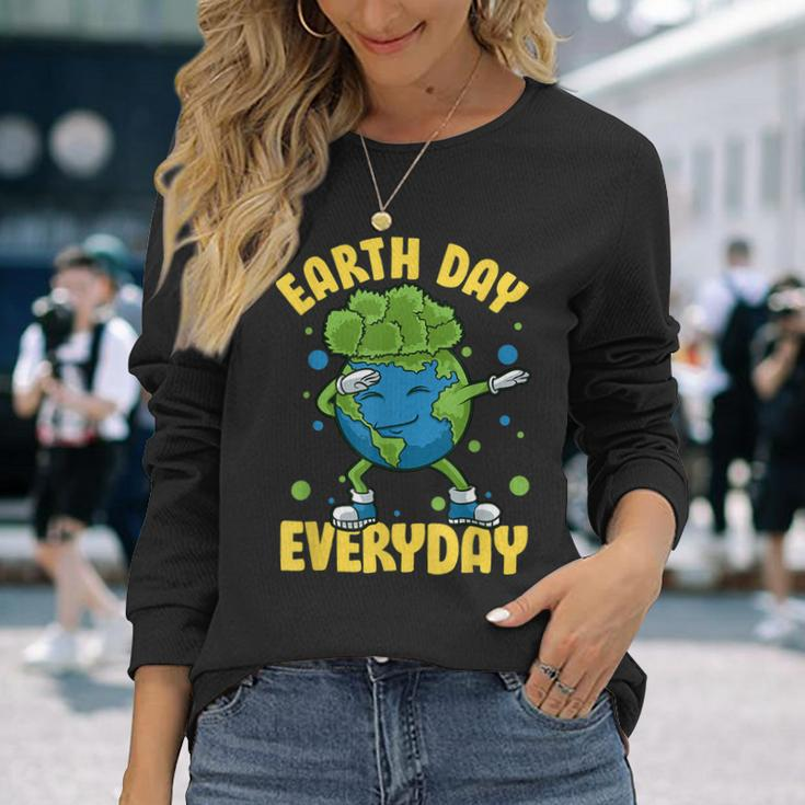 Dabbing Earth Day Everyday Earthday Dab Every Day Planet Long Sleeve T-Shirt T-Shirt Gifts for Her