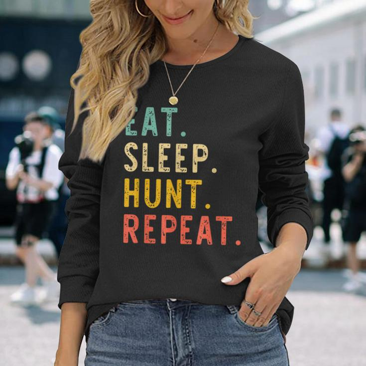 Eat Sleep Hunt Repeat Hunting Hunter Retro Vintage Long Sleeve T-Shirt T-Shirt Gifts for Her