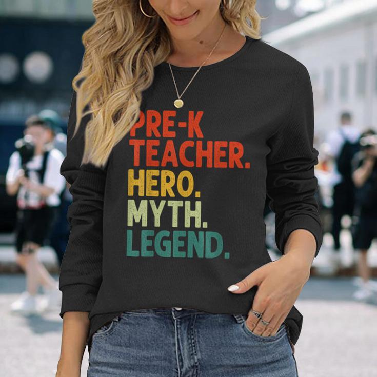 Pre-K Teacher Hero Myth Legend Vintage Lehrertag Langarmshirts Geschenke für Sie