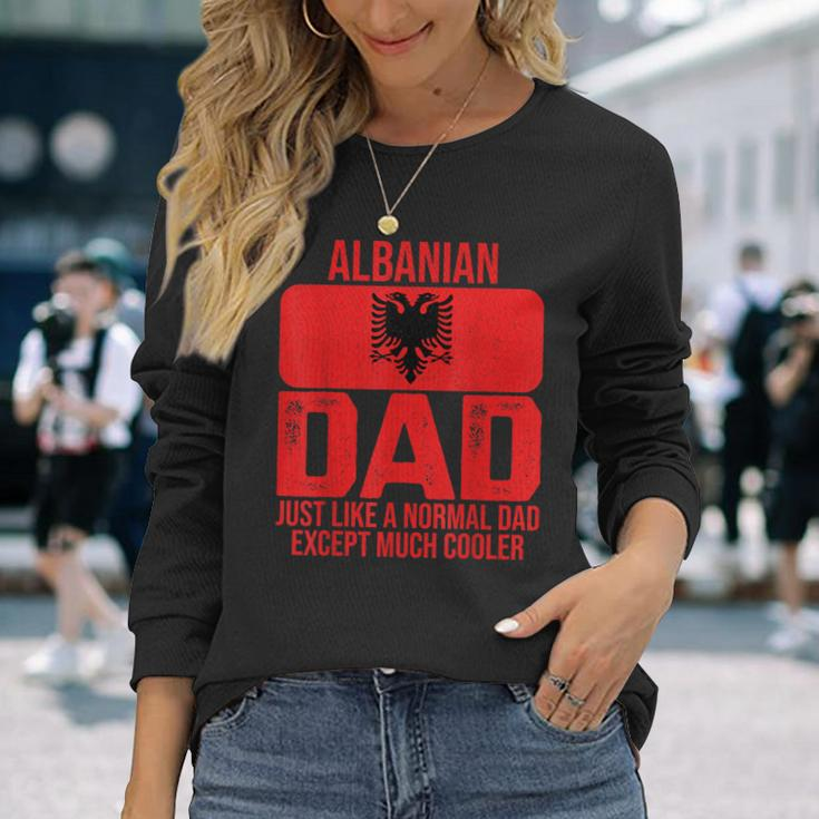 Vintage Albanian Dad Albania Flag Fathers Day Long Sleeve T-Shirt Gifts for Her