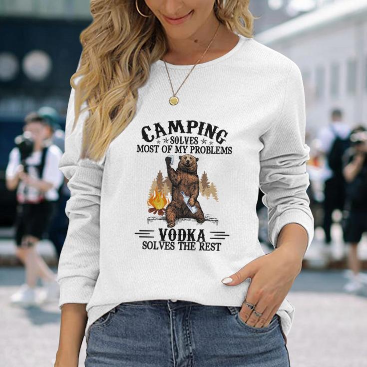 Camping und Vodka Bären-Lagerfeuer Langarmshirts, Lustiger Spruch Tee Geschenke für Sie