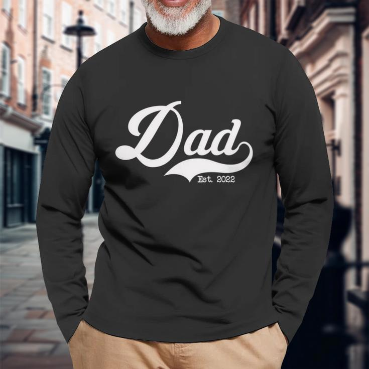 Dad Est 2022 V2 Long Sleeve T-Shirt Gifts for Old Men
