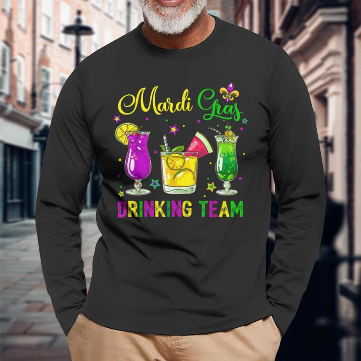 Mardi Gras Drinking Team Carnival Fat Tuesday Lime Cocktail Long Sleeve T-Shirt Gifts for Old Men