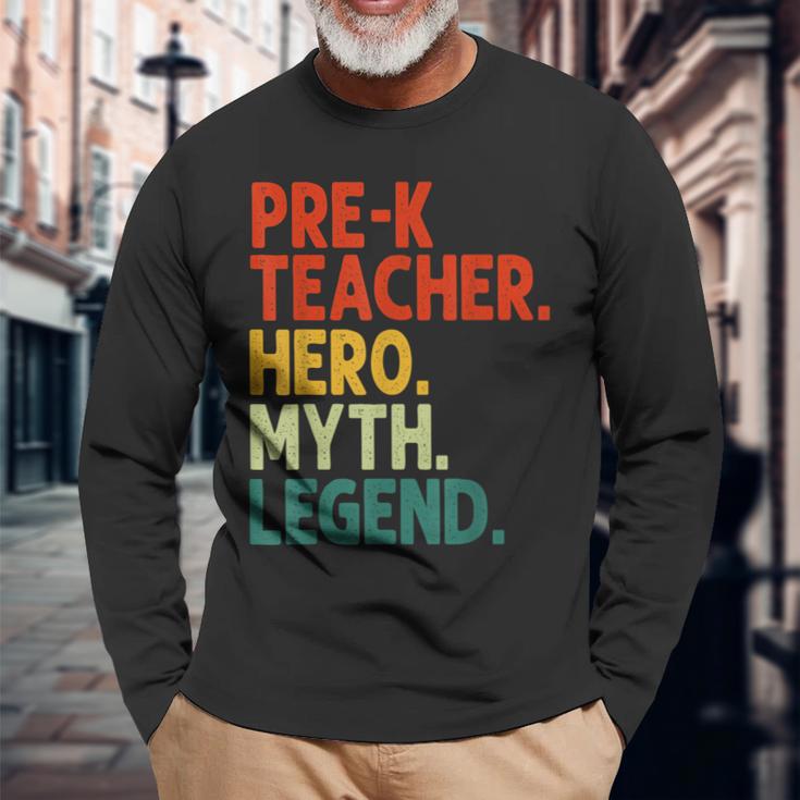 Pre-K Teacher Hero Myth Legend Vintage Lehrertag Langarmshirts Geschenke für alte Männer