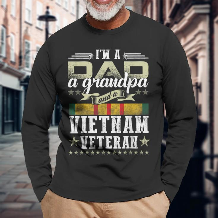 Proud Vietnam Veteran Flag & Military Veterans Day Veteran Long Sleeve T-Shirt Gifts for Old Men