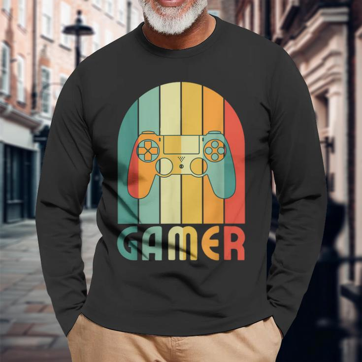 Retro Gamer Video Games Player For Game Player Gamer Dad Long Sleeve T-Shirt Gifts for Old Men