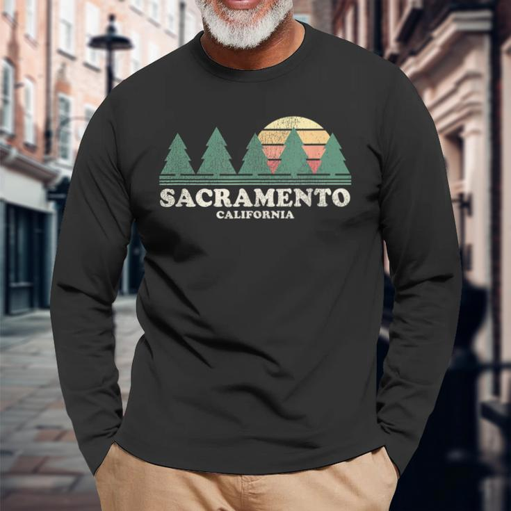 Sacramento Ca Vintage Throwback Retro 70S Long Sleeve T-Shirt Gifts for Old Men