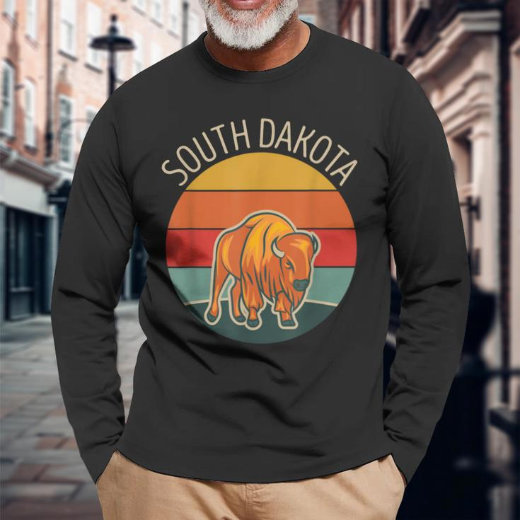 South Dakota Badlands Road Trip Buffalo Bison Vintage Long Sleeve T-Shirt Gifts for Old Men