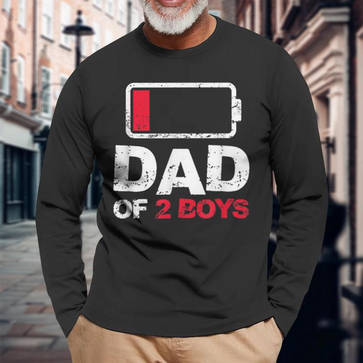 Vintage Dad Dad Of 2 Boys Battery Low Fathers Day Long Sleeve T-Shirt Gifts for Old Men