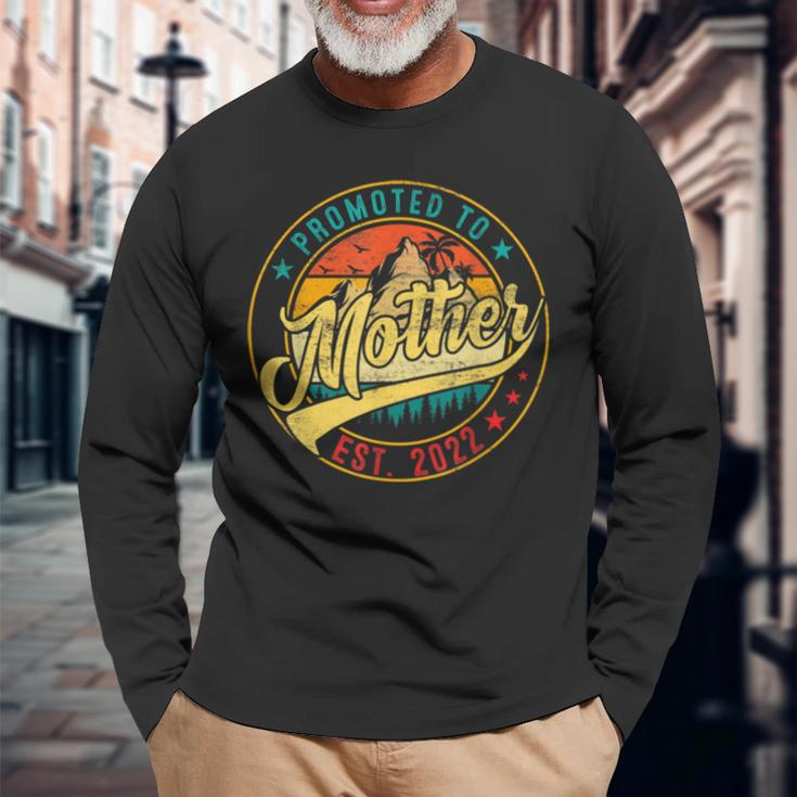 Vintage Promoted To Mother 2022 New Mom Grandma Long Sleeve T-Shirt T-Shirt Gifts for Old Men