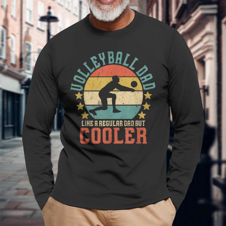 Volleyball Dad Vintage Volleyball Player Fathers Day Long Sleeve T-Shirt Gifts for Old Men