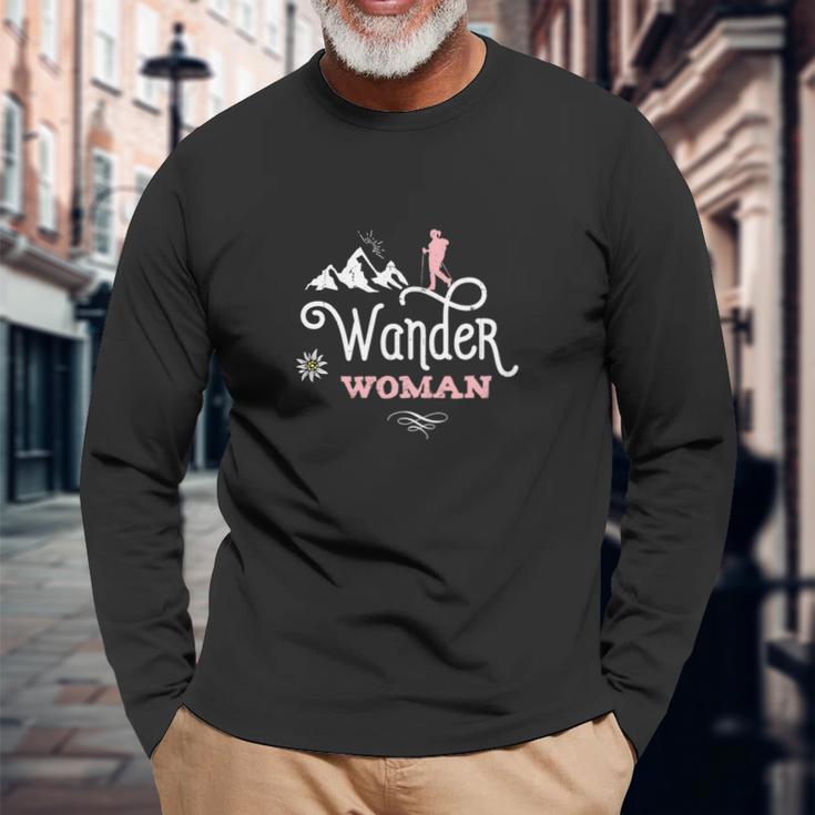 Wander Hiking Women Mountaineering Saying Mountain V2 Long Sleeve T-Shirt Geschenke für alte Männer