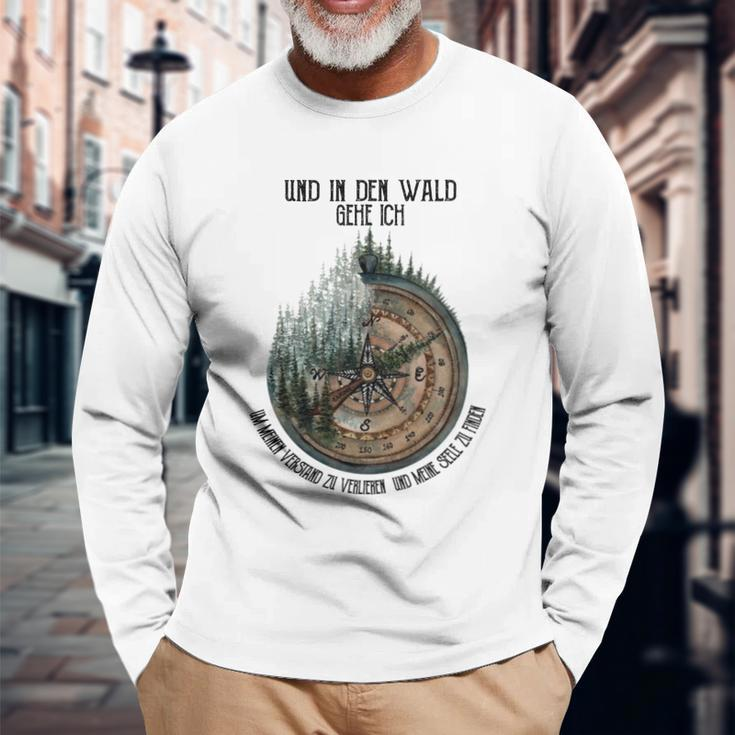 Camping Und In Den Wald Gehe Ich V2 Long Sleeve T-Shirt Geschenke für alte Männer