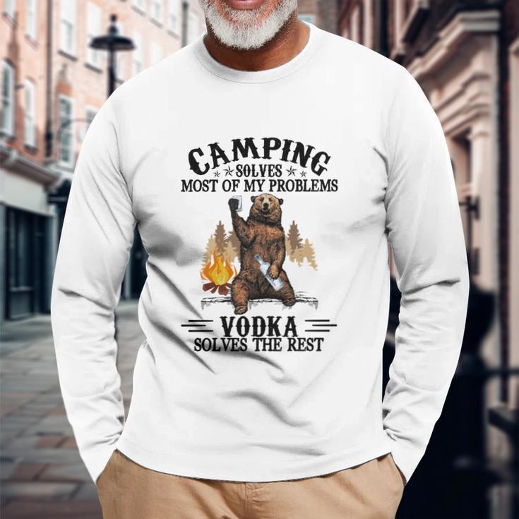 Camping und Vodka Bären-Lagerfeuer Langarmshirts, Lustiger Spruch Tee Geschenke für alte Männer