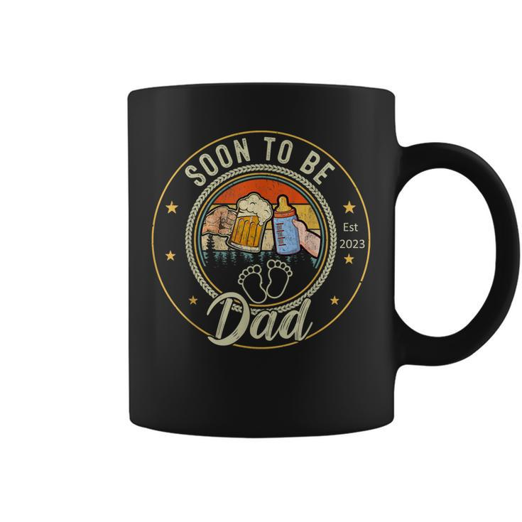 Mens Vintage Soon To Be Dad Est2023 Fathers Day New Dad Coffee Mug