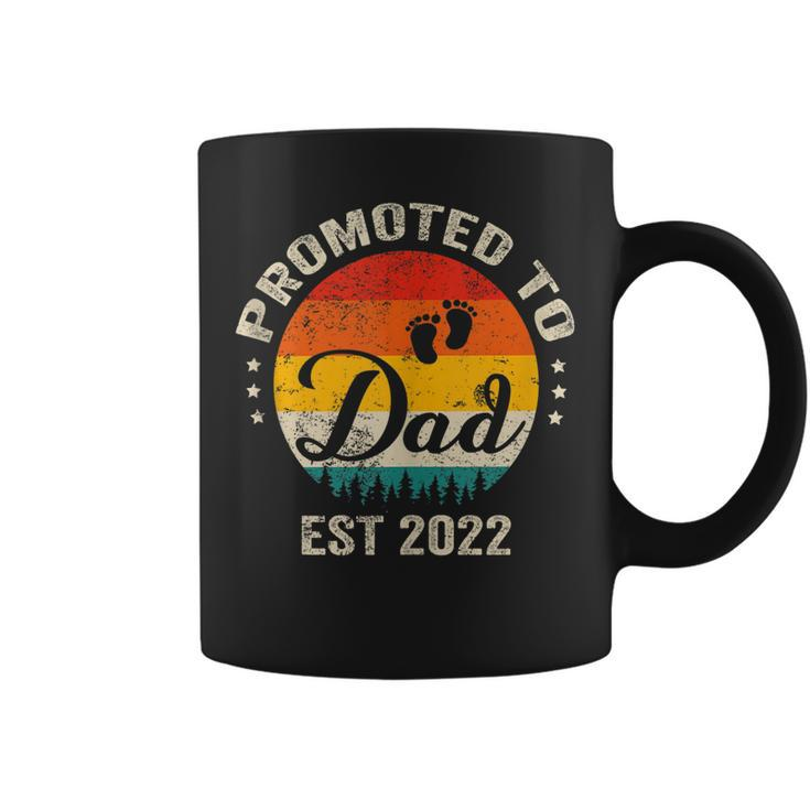 Promoted To Dad Est 2022 Vintage Sun Family Soon To Be Dad  Coffee Mug