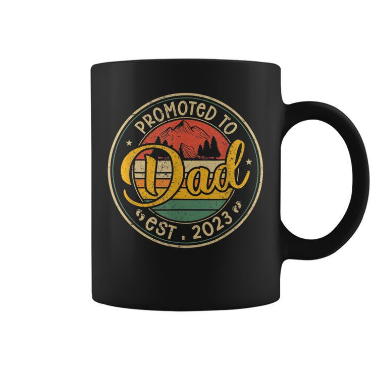 Promoted To Dad Est 2023 Retro New Dad First Dad  Coffee Mug