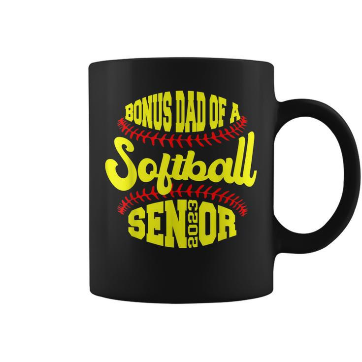 Proud Bonus Dad Of A Softball Senior 2023 Vintage Graduate Coffee Mug