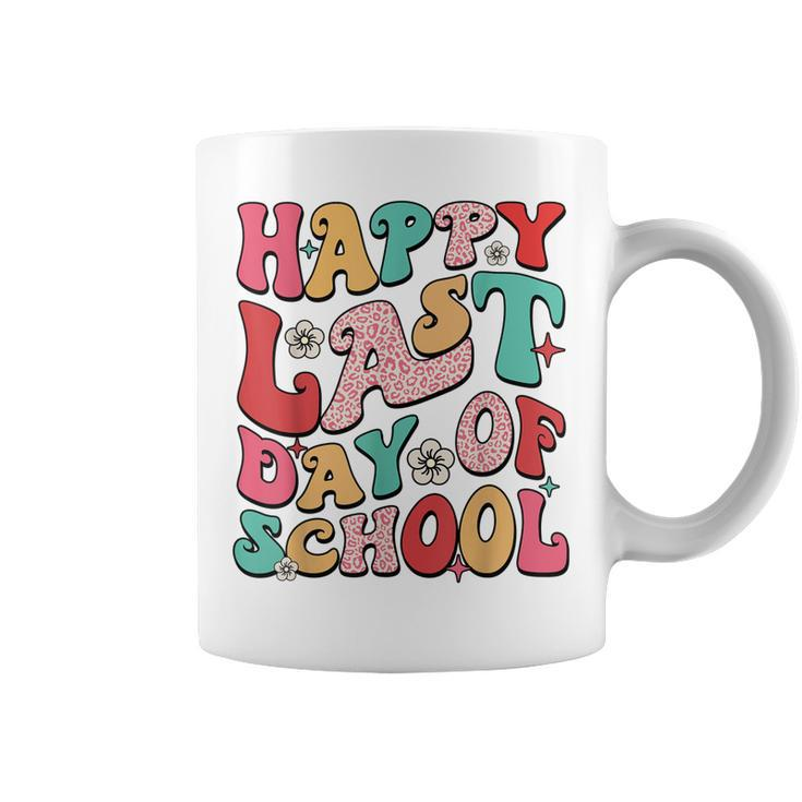 Retro Groovy Happy Last-Day Of School Leopard Teacher Kids  Coffee Mug