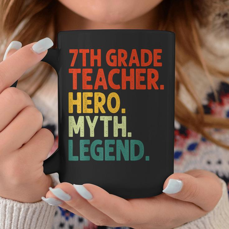Lehrer Der 7 Klasse Held Mythos Legende Vintage-Lehrertag Tassen Lustige Geschenke