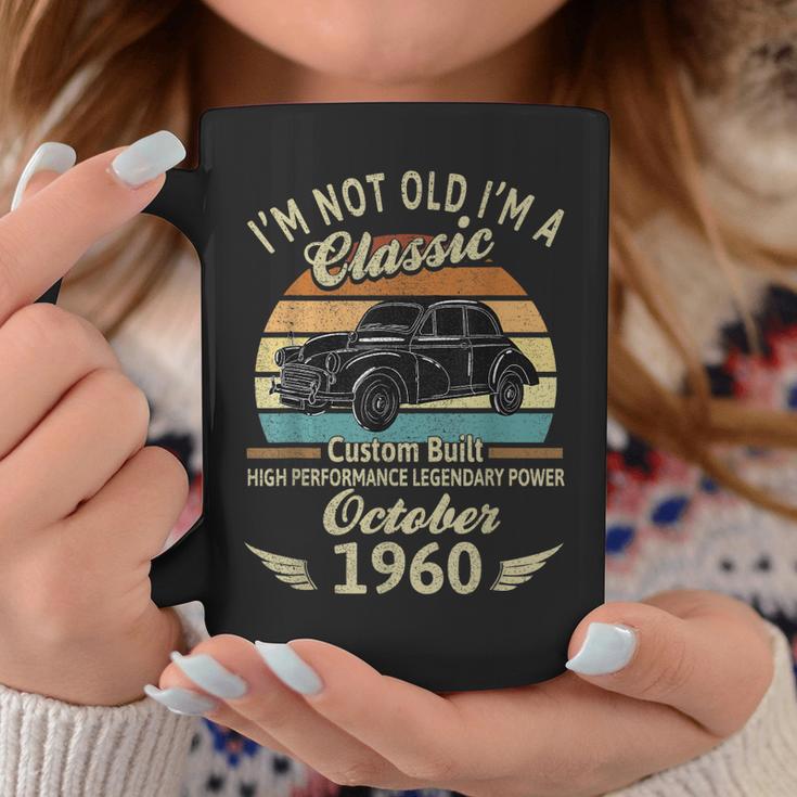 Im Not Old Im A Classic Born In Oktober 1960 Auto-Geburtstag Tassen Lustige Geschenke