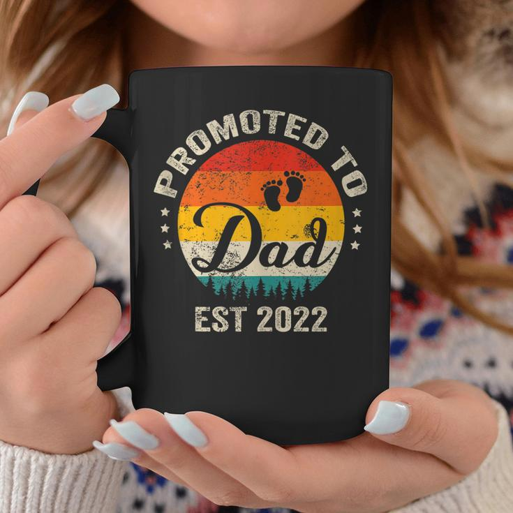 Promoted To Dad Est 2022 Vintage Sun Family Soon To Be Dad Coffee Mug Funny Gifts