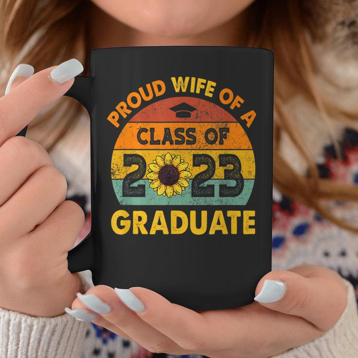 Sonnenblume Senior Proud Wife Class Of 2023 Graduate Vintage Tassen Lustige Geschenke