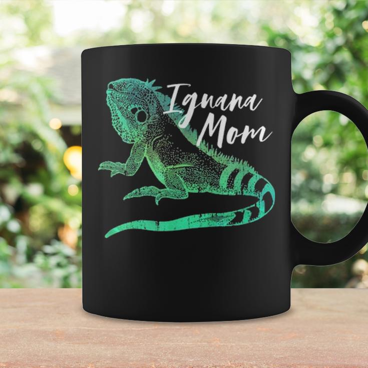 Iguana Mom Reptile Exotic Pet Owner Girl Retro Animal Lover Coffee Mug Gifts ideas