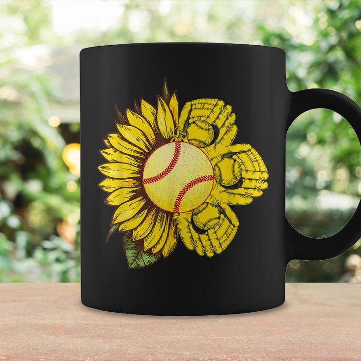 Vintage Softball Sunflower Mom Women Girl Mother Softball Coffee Mug Gifts ideas