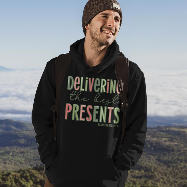 Delivering The Best Presents Xmas Labor And Delivery Nurse Men Hoodie Graphic Print Hooded Sweatshirt Lifestyle