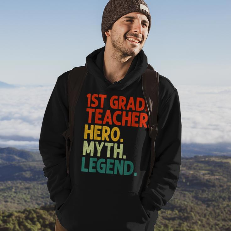 Lehrer der 1. Klasse Held Mythos Legende Hoodie im Vintage-Stil Lebensstil