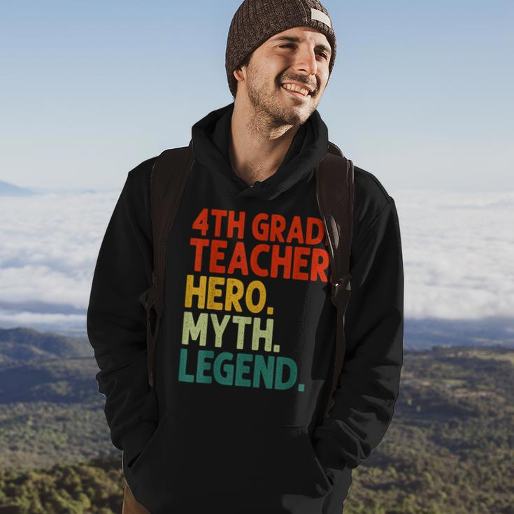Lehrer Der 4 Klasse Held Mythos Legende Vintage-Lehrertag Hoodie Lebensstil