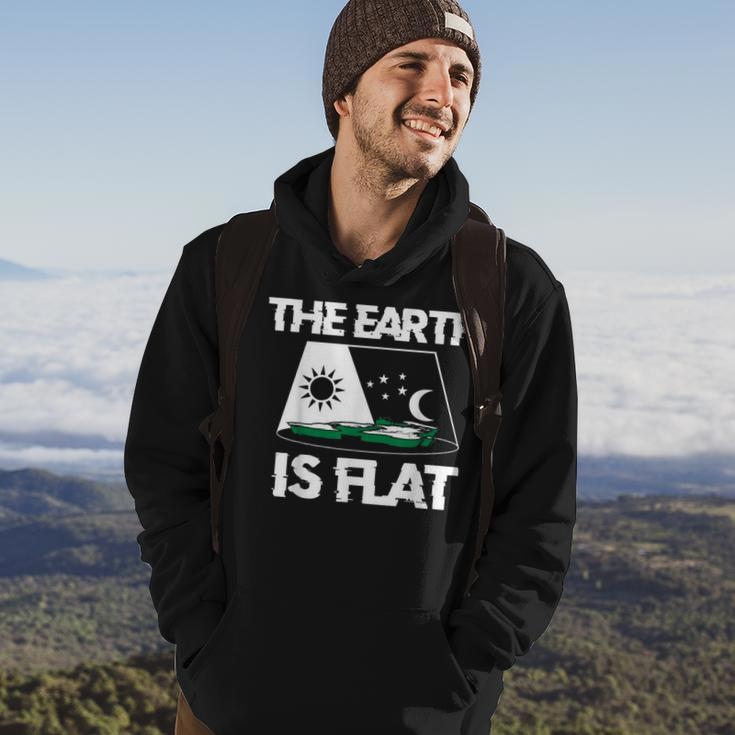 The Earth Is Flat Flat Earth Men Hoodie Graphic Print Hooded Sweatshirt Lifestyle