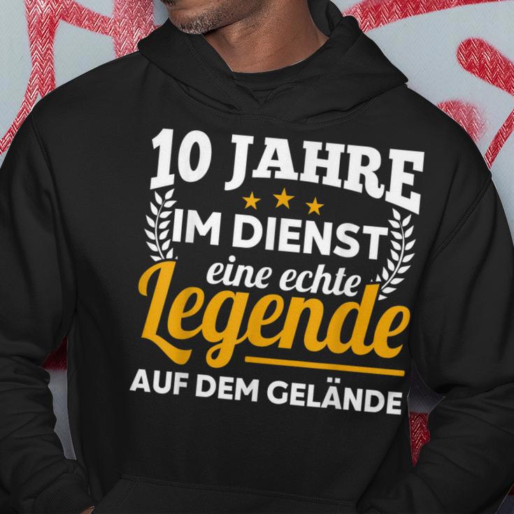 10 Jahre Im Dienst Legende Auf Dem Gelände Dienstjubiläum Hoodie Lustige Geschenke