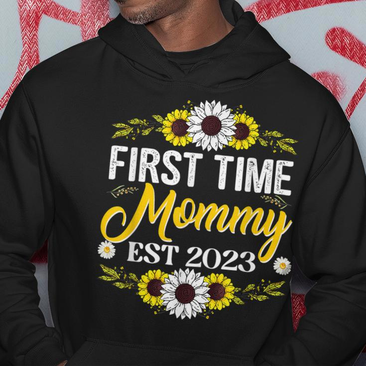 First Time Mommy Est 2023 Mom Pregnancy Announcement Hoodie Funny Gifts