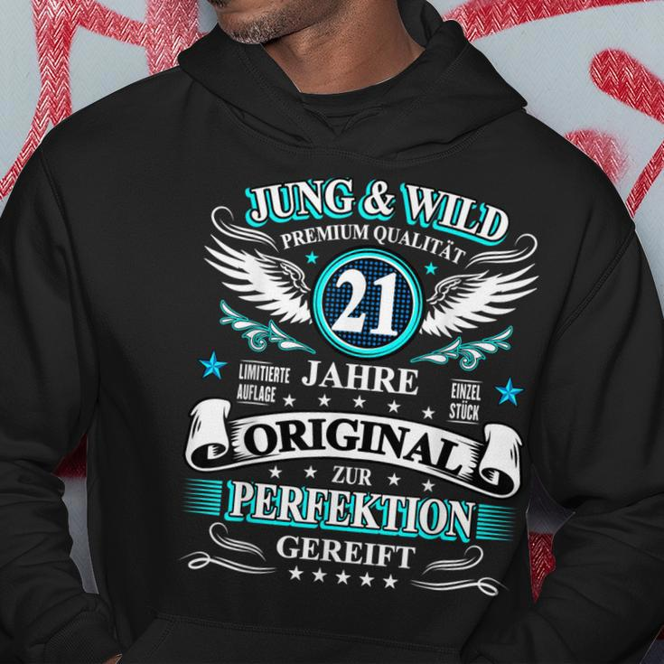 Jung Wild 21 Jahre Zur Perfektion Gereift 21 Geburtstag Hoodie Lustige Geschenke