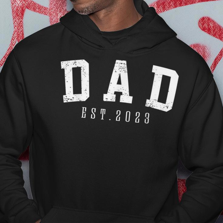Mens Dad Est 2023 Dad To Be Gifts New Baby Daddy Fathers Day Hoodie Personalized Gifts