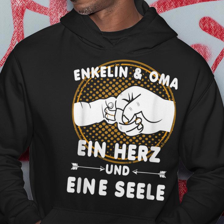 Oma Und Enkelin Ein Herz Und Eine Seele Oma Hoodie Lustige Geschenke