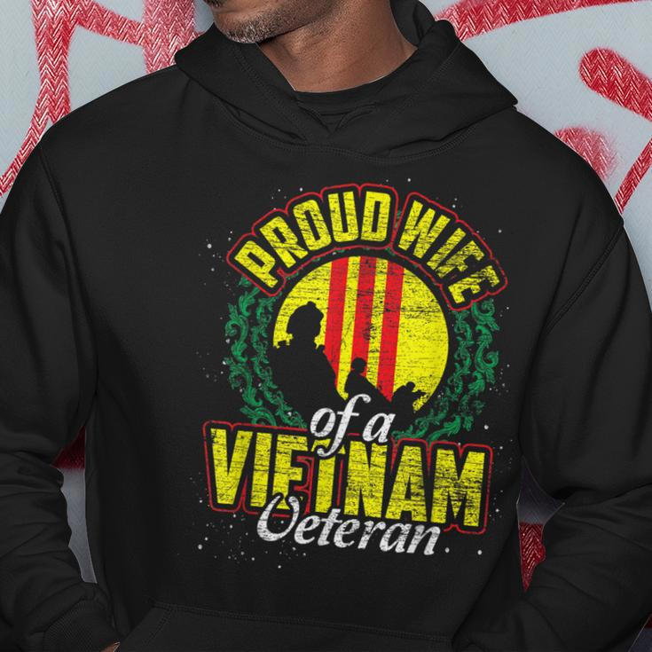 Proud Wife Of A Vietnam Veteran Veterans Day Men Hoodie Graphic Print Hooded Sweatshirt Funny Gifts