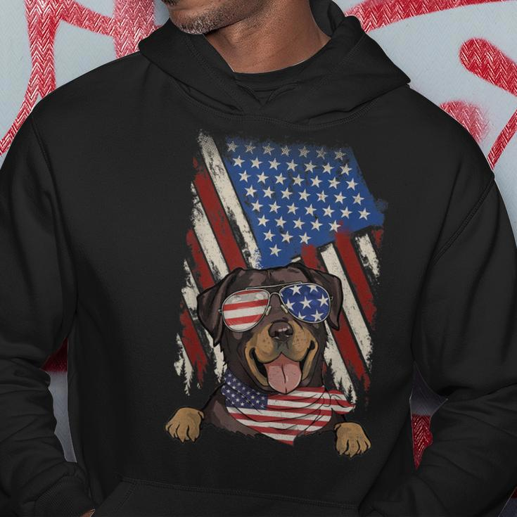 Retro American Flag Rottweiler Dad Mom Dog Lover 4Th Of July Men Hoodie Graphic Print Hooded Sweatshirt Funny Gifts