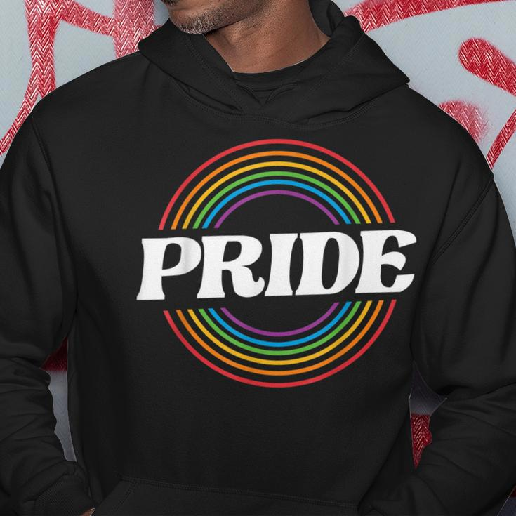 Unisex Schwarzes Hoodie, Regenbogen PRIDE Schriftzug, Mode für LGBT+ Lustige Geschenke