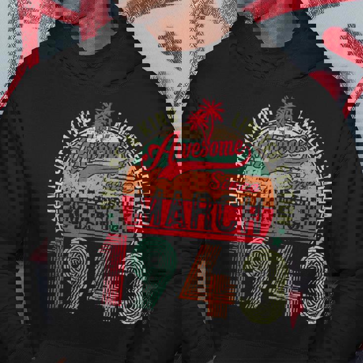 Vintage 80 Year Old March 1943 Limited Edition 80Th Birthday Hoodie Unique Gifts